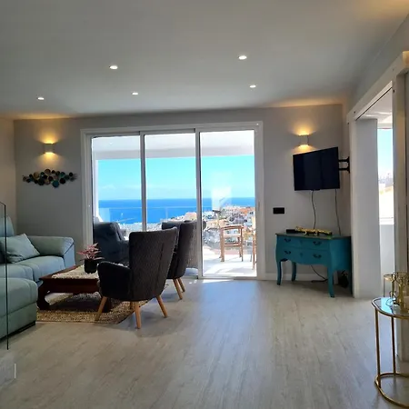 Exclusive With Heated Saltwater Pool, Roof Terrace With Beautiful Views In Mogan Villa Arguineguin