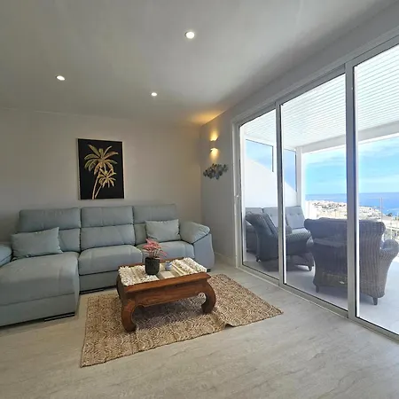 Exclusive With Heated Saltwater Pool, Roof Terrace With Beautiful Views In Mogan Villa Arguineguin